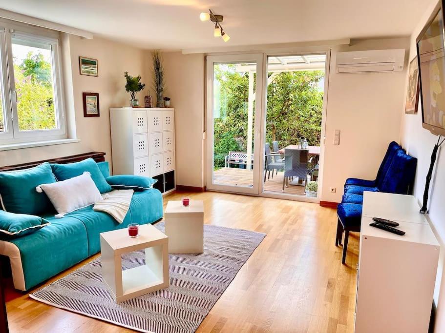 Schoene Wohnung Mit Eigenen Eingang Und Terrasse Gosseling Bagian luar foto